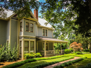 Historic home with asphalt roofing shingles in Middletown, PA.